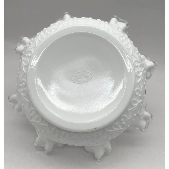 Vtg. Beautiful Patterned Silvercrest Fenton Bridal Bamboo Handled Basket - Picture 2 of 4